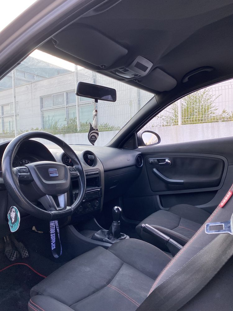 Seat ibiza 6l 1.4 tdi 5 lugares