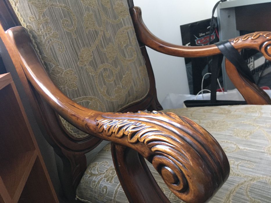 Fotel stylizowany drewniany stan idealny