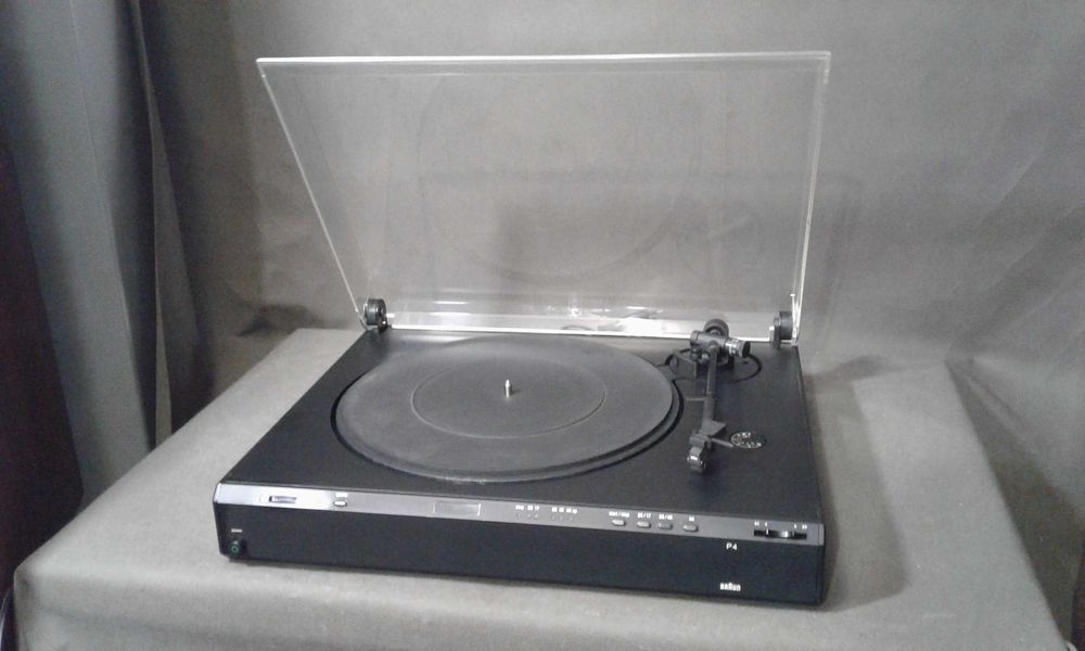BRAUN P-4, gramofon stereo