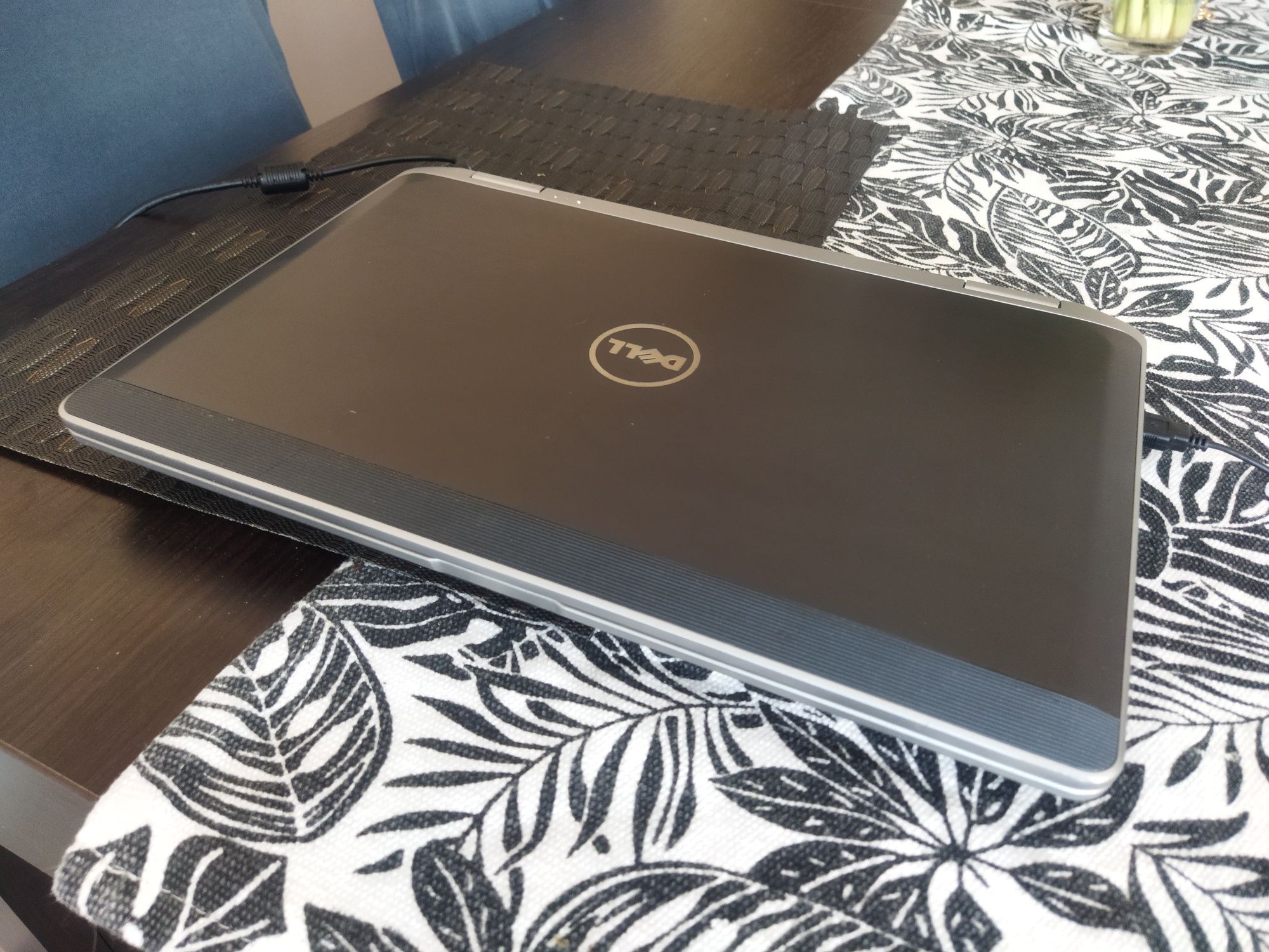 Laptop Dell e6330 i3 stalowa obudowa