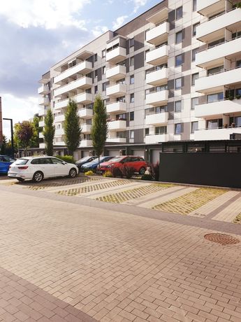 Wynajmę Miejsce Parkingowe