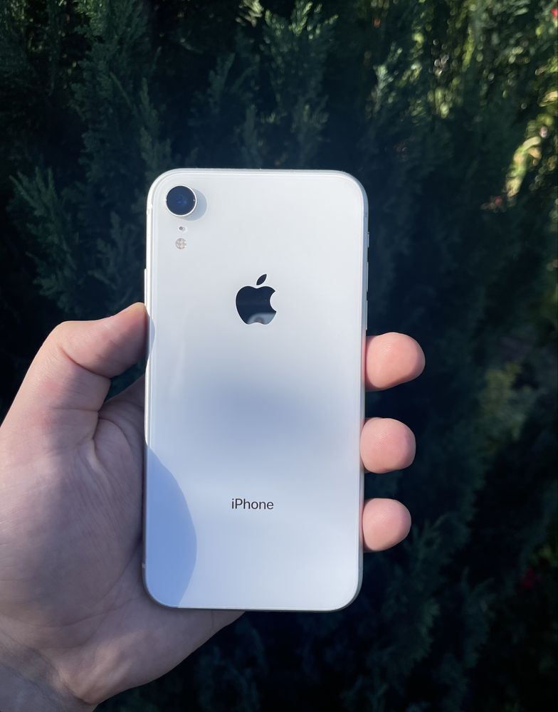 Оформили!! Iphone XR на 128 GB Neverlock в кольорі White