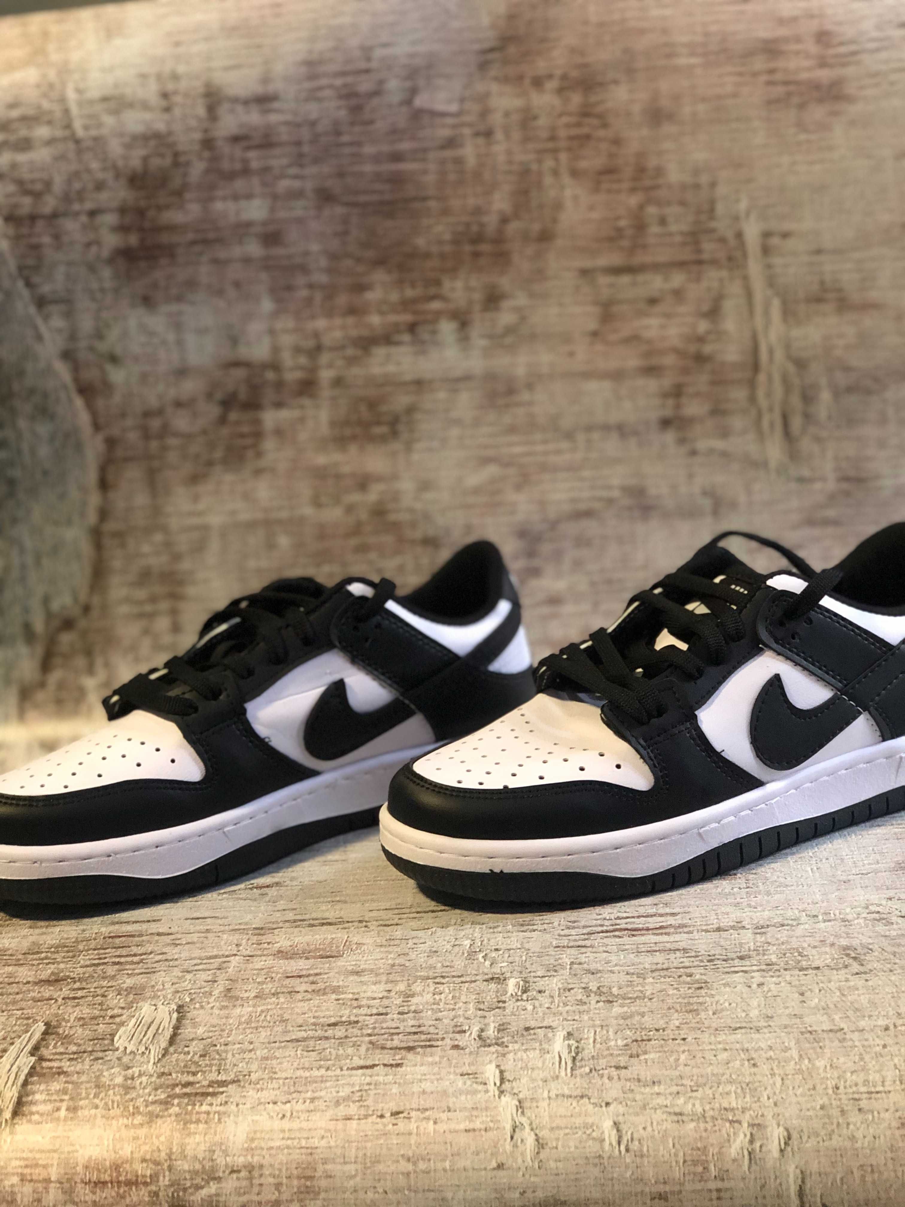 Nike SB Dunk Low z pudełkiem.