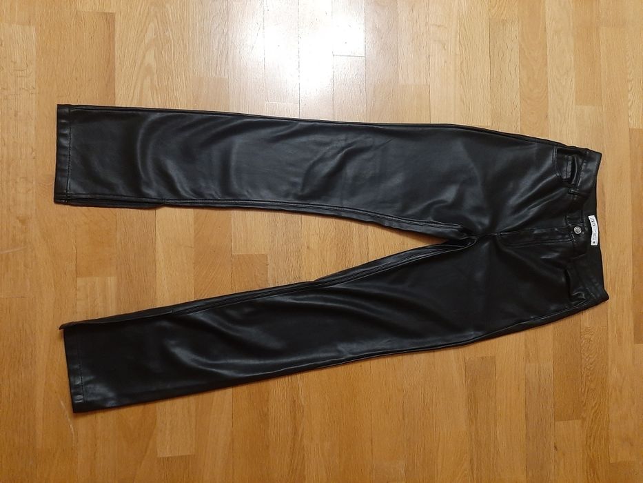 Кожаные штаны Zara