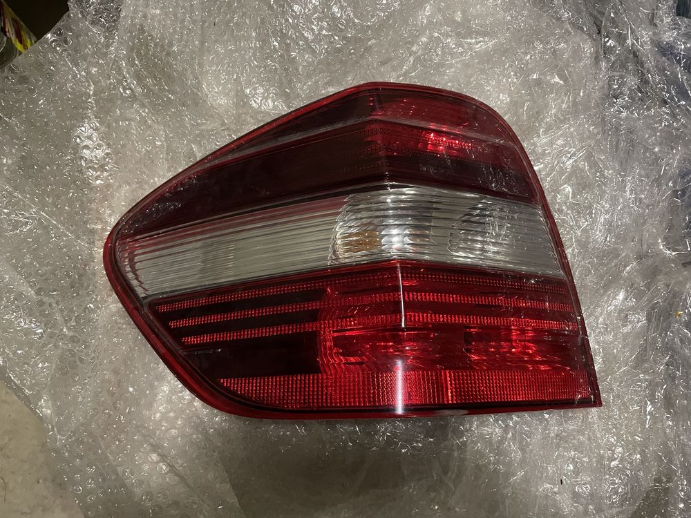 Задні фари Mercedes ML w164