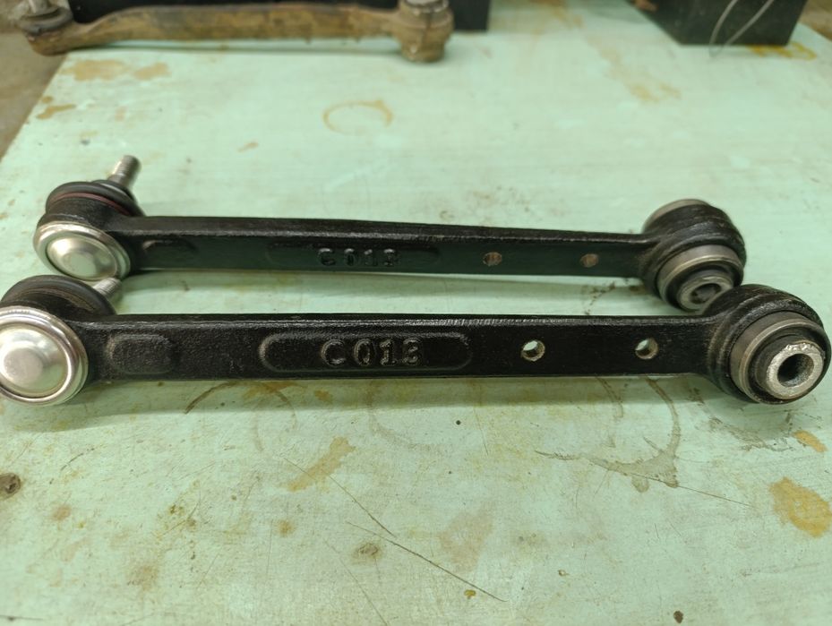 Рычаги задние (реактивная тяга ) МерседесC-Class, W202,W203,W204, 124