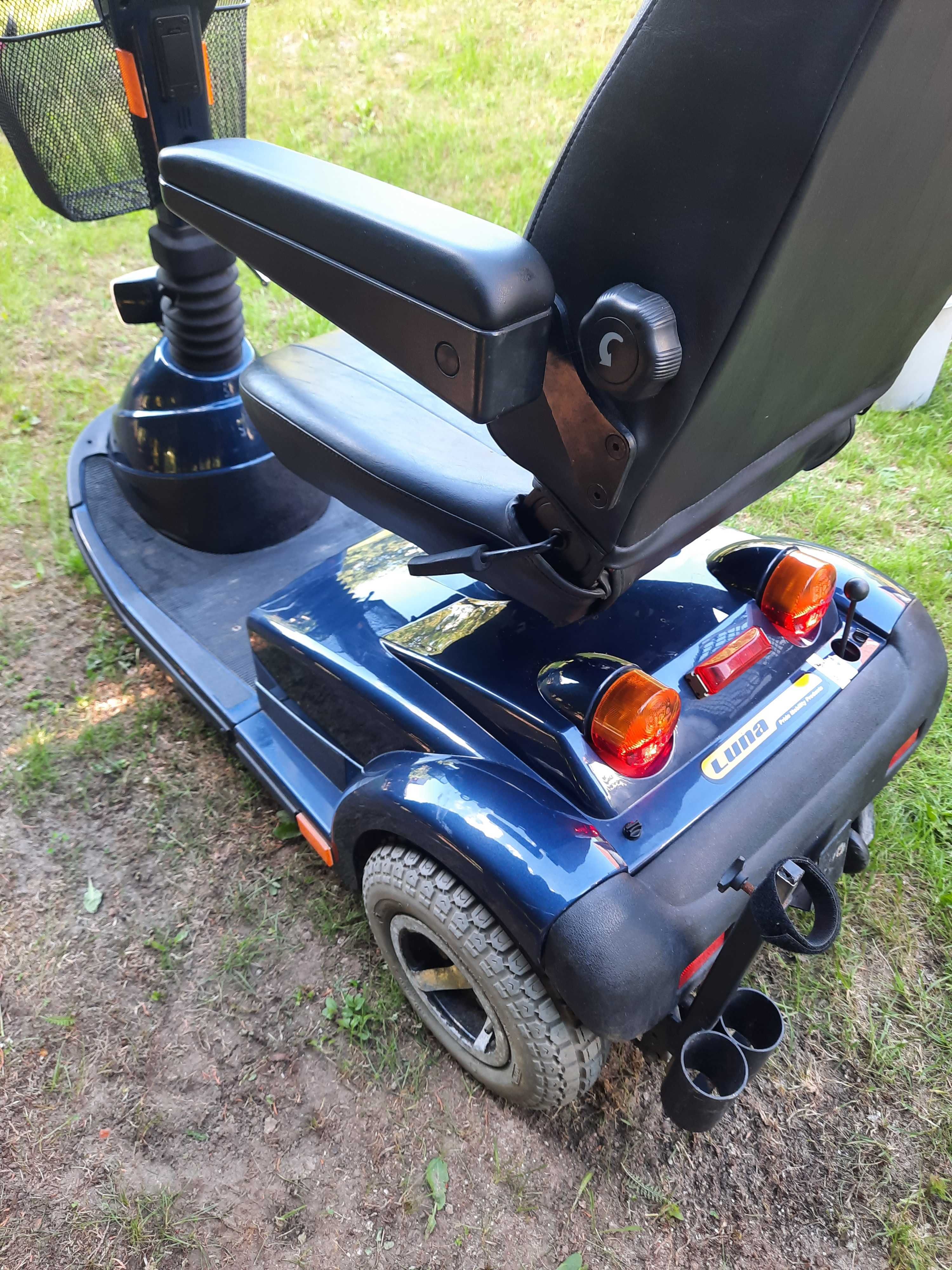 Wózek inwalidzki elektryczny