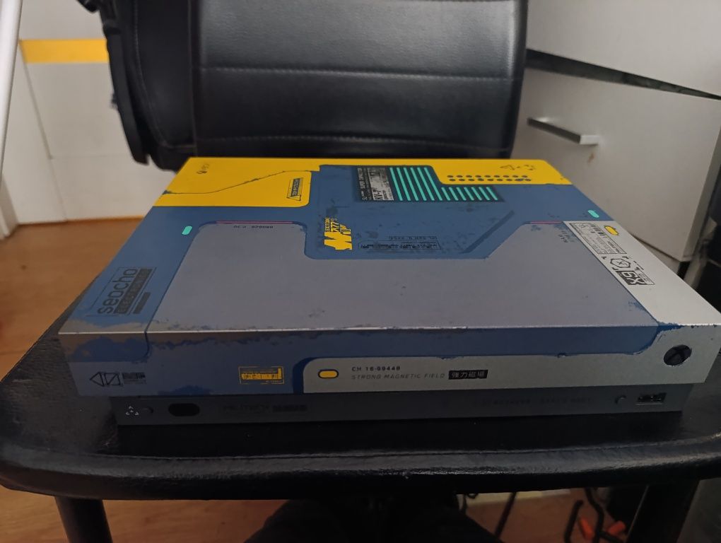 Konsola Xbox one x cyberpunk edition
