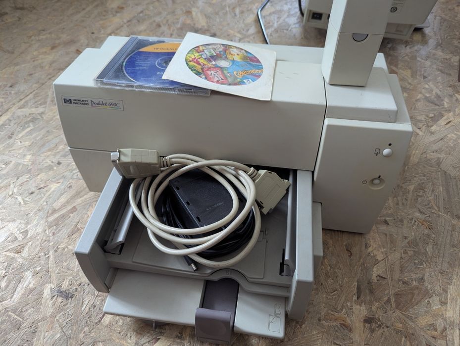 Принтер цветной струйный HP deckjet 690C