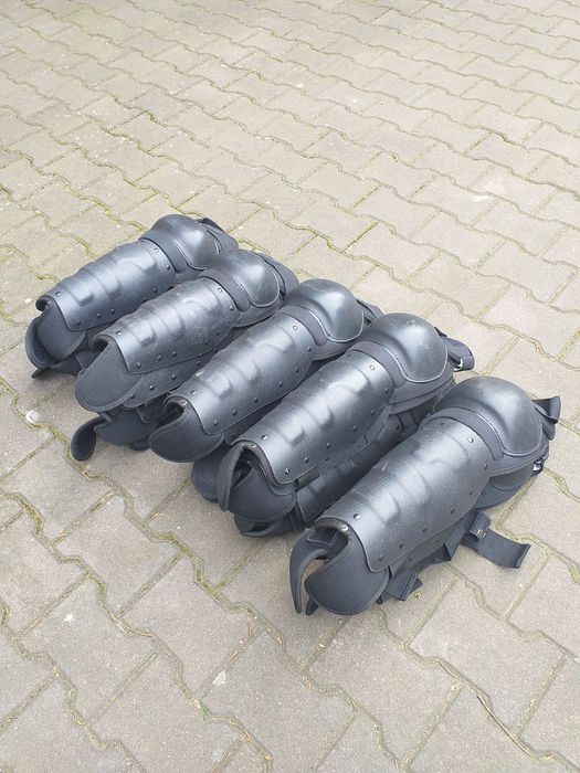 Ochraniacze przeciwuderzeniowe SW,demobil,militaria,kolekcje,policja