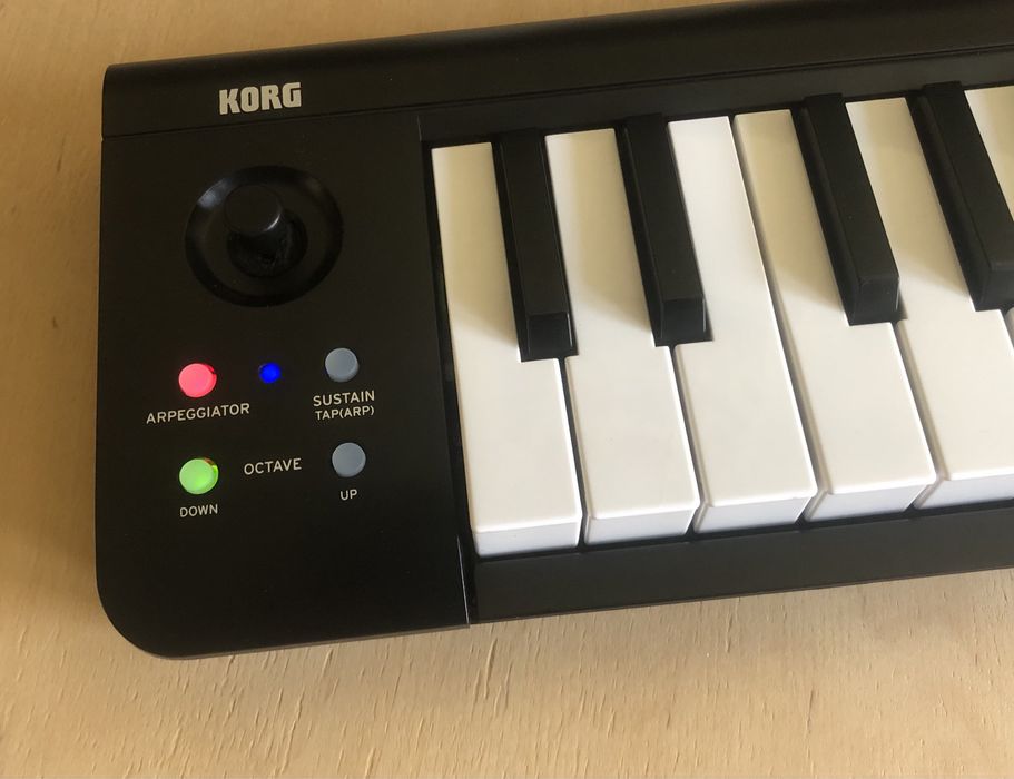 Продам usb/bluetooth midi-клавиатуру Korg microKey 2 Air 25.
