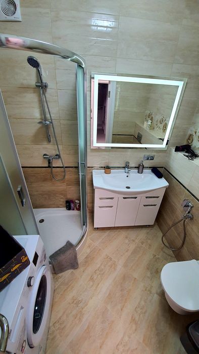 Люкс! Яровиця! Паркомісце!Центр!погодинно 650 та подобово