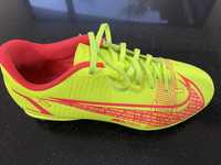 Chuteira Nike Mercurial Vapor