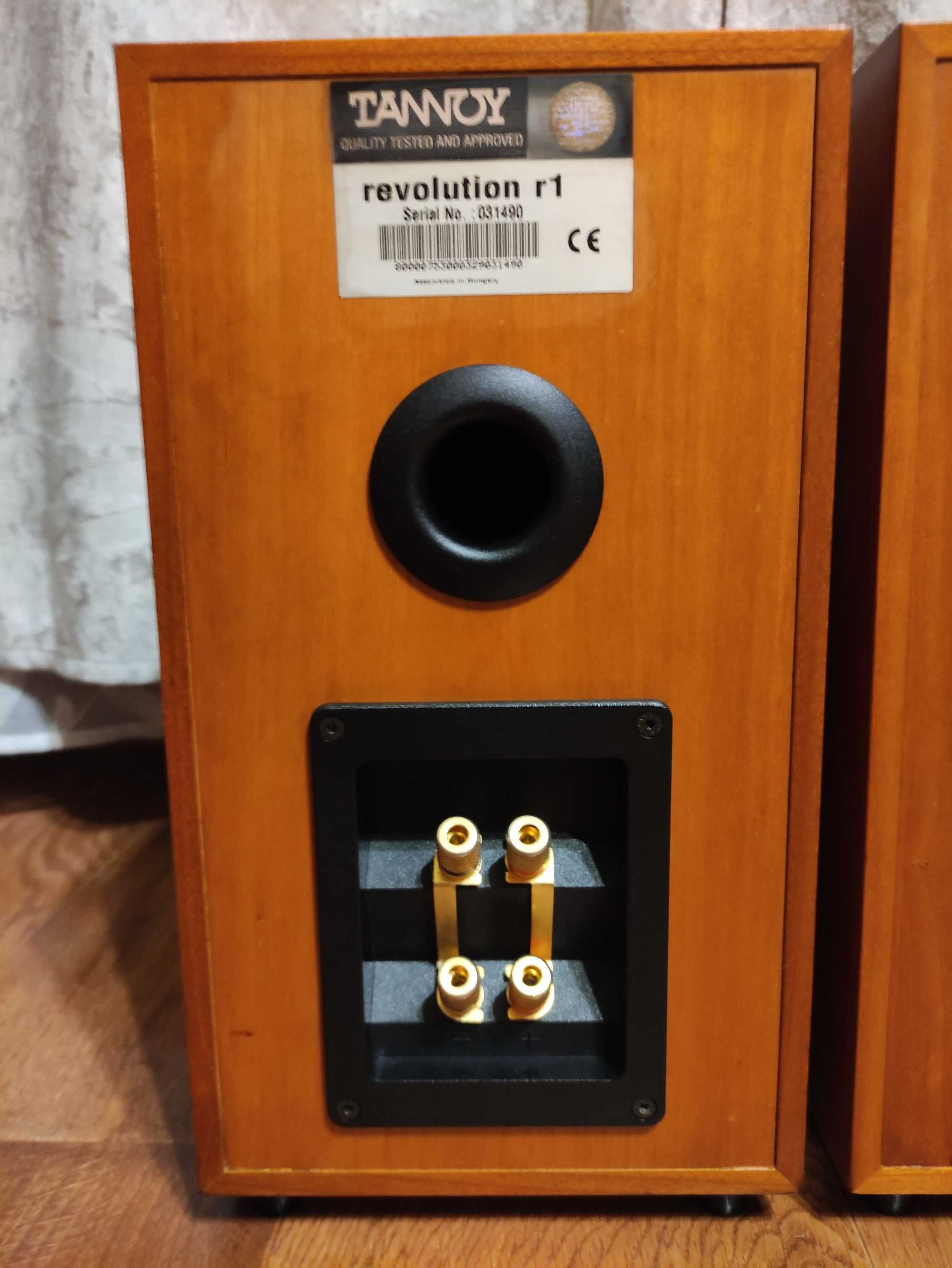 Акустика колонки  Tannoy revolution R1 шпон