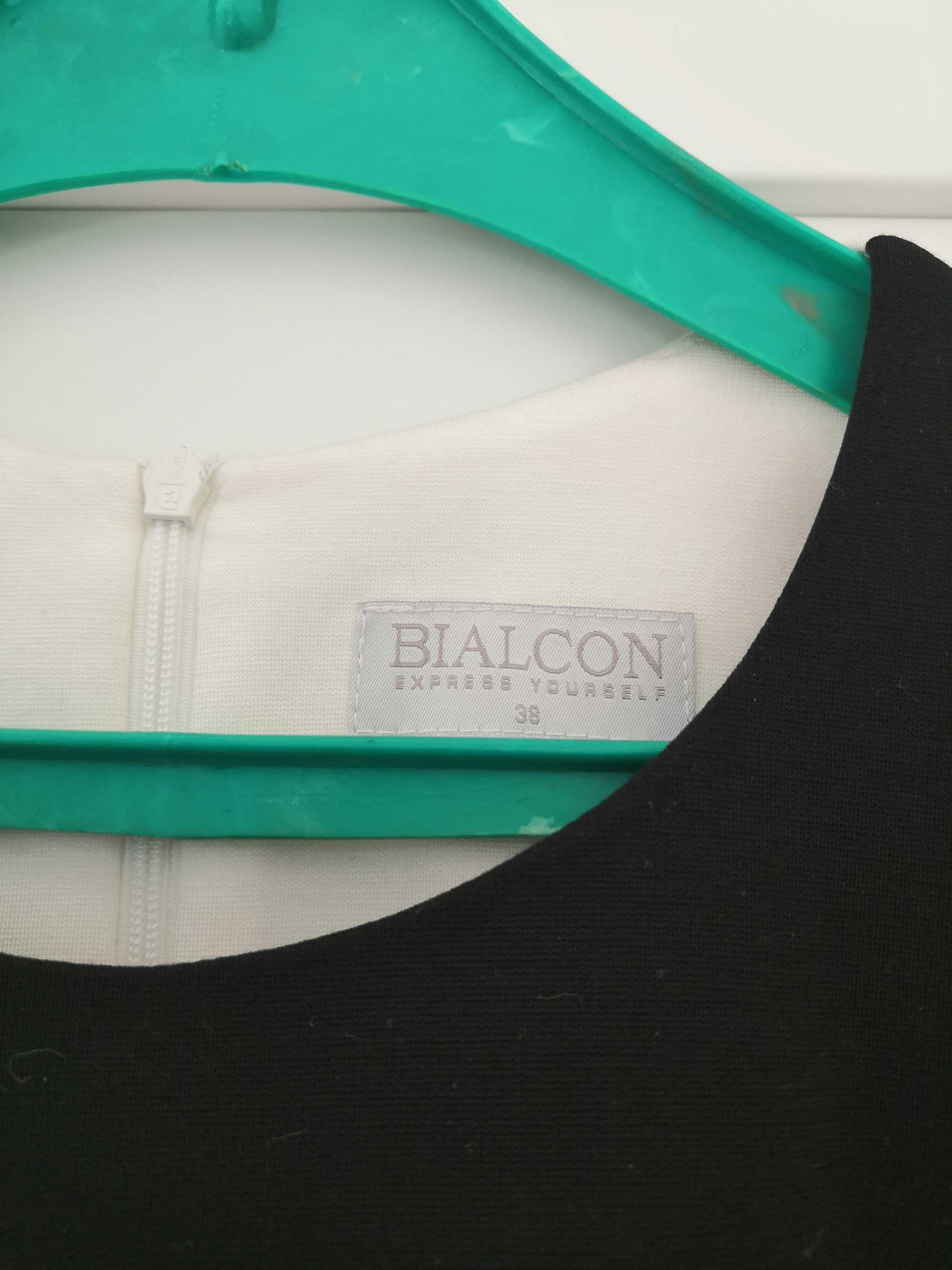 Elegancka sukienka Bialcon 38
