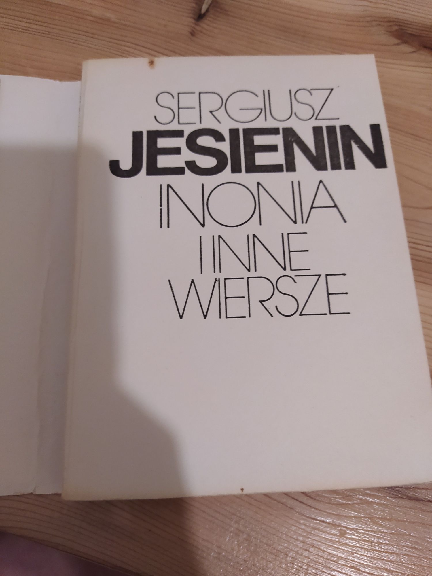 "Inonia i inne wiersze", Sergiusz Jesienin