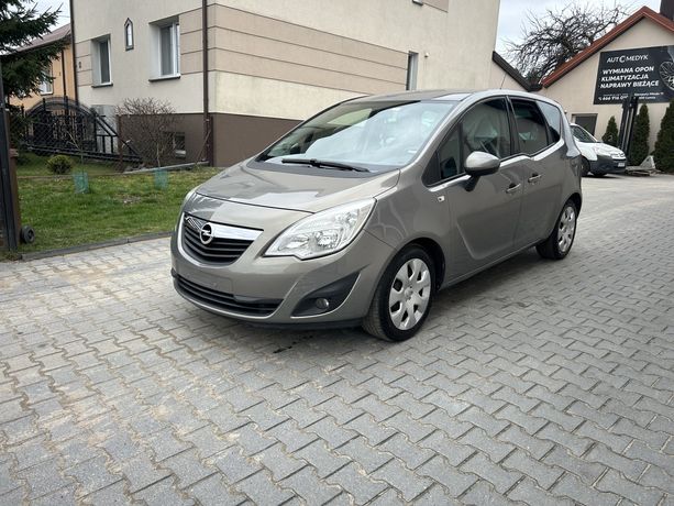 Opel Meriva B 2012 rok 1.3 diesel 95 km prxebieg 161 tys km z Wloch