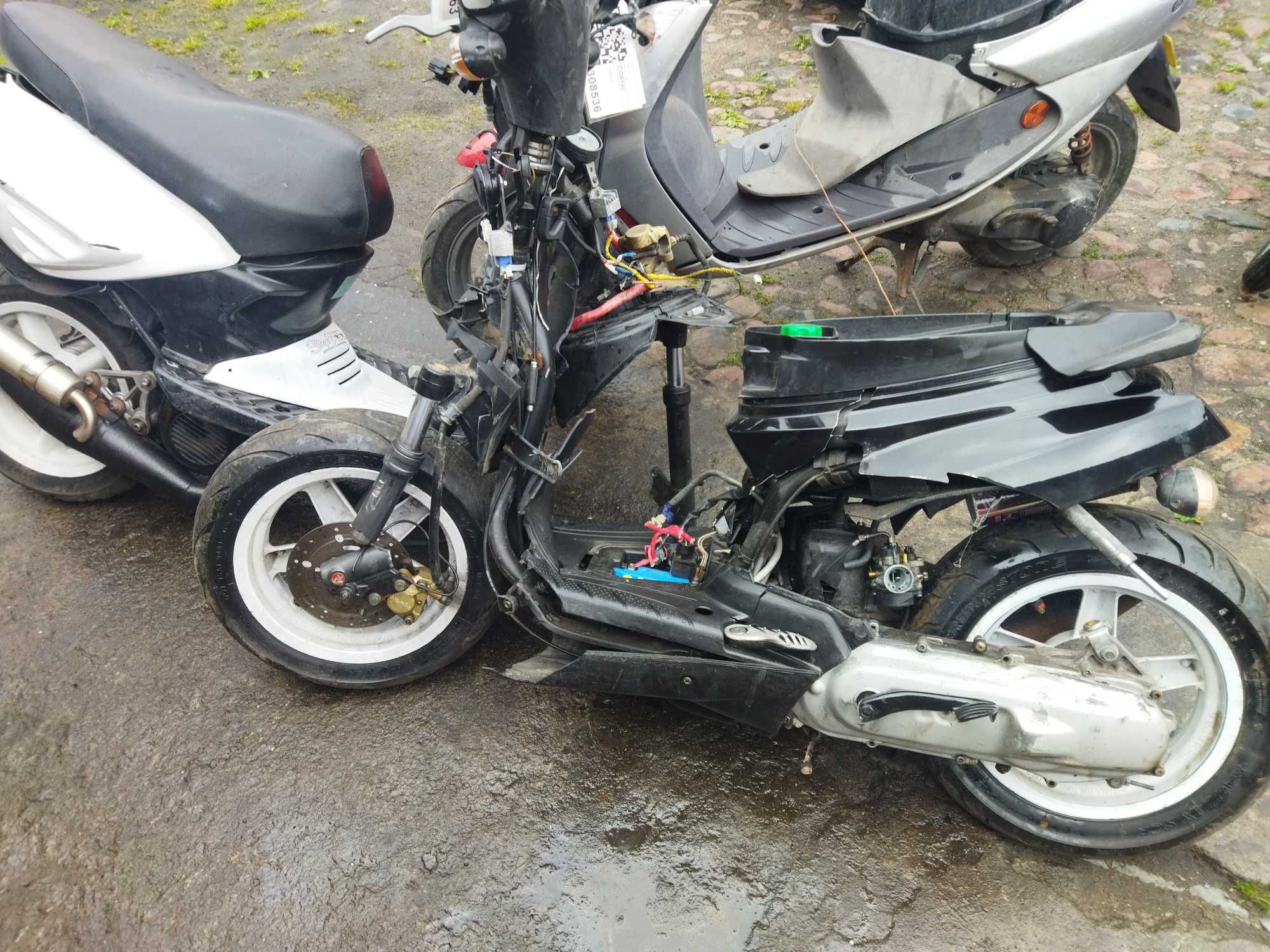 Części Yamaha BWS Boster MBK Rama plastyki koła śilnik lampy istalacja