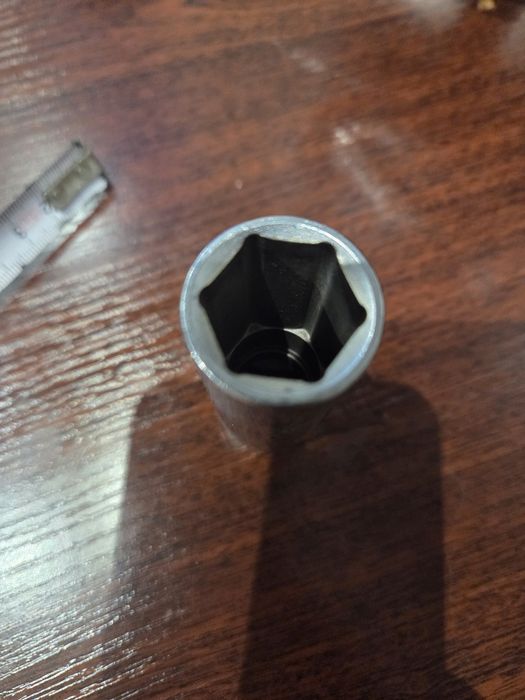 Yato nasadka długa Cr-v 6-kątna 1/2" 10.13. 19mm