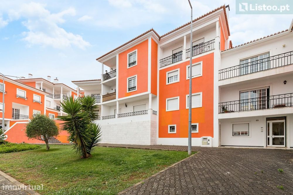 Apartamento T3 renovado, na Venda do Pinheiro com exposição solar a Su