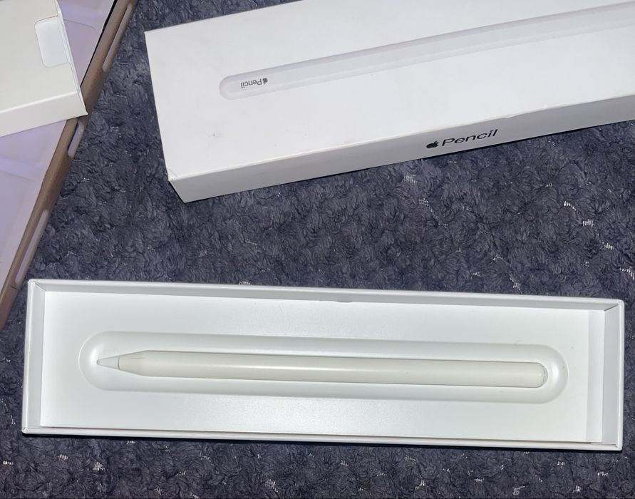Продаю Apple pencil 2