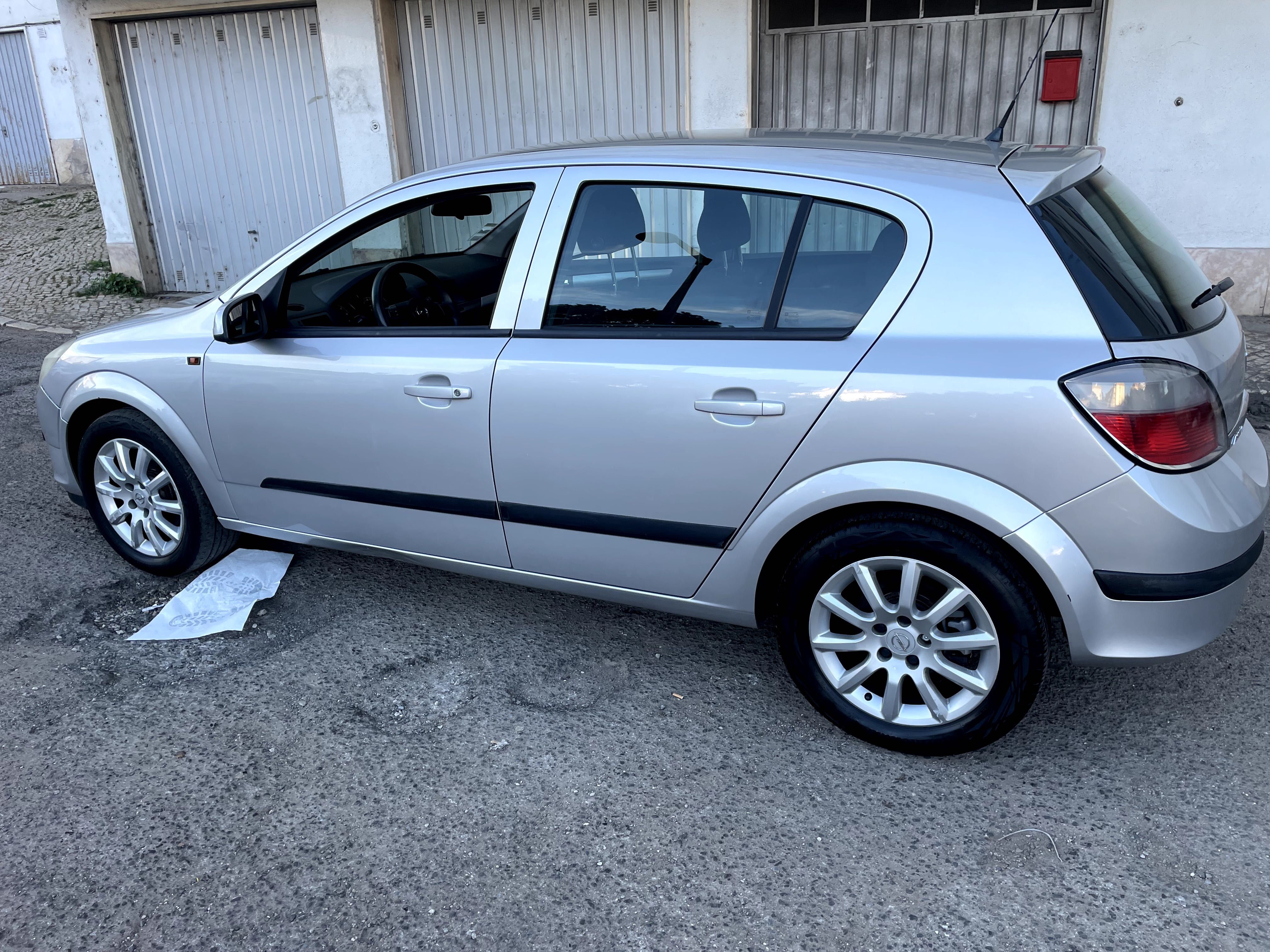 Opel astra h 2005