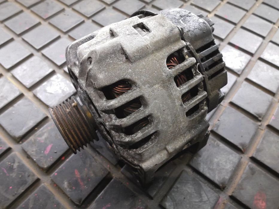 RENAULT LAGUNA II 2.0 16V ALTERNATOR 8200153710 100A