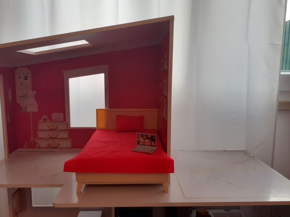 Casa de bonecas rainbow