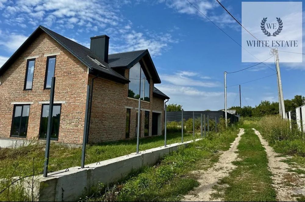 Продаж 2 поверхового будинку і ділянкою 6 сот. в Кутківцях