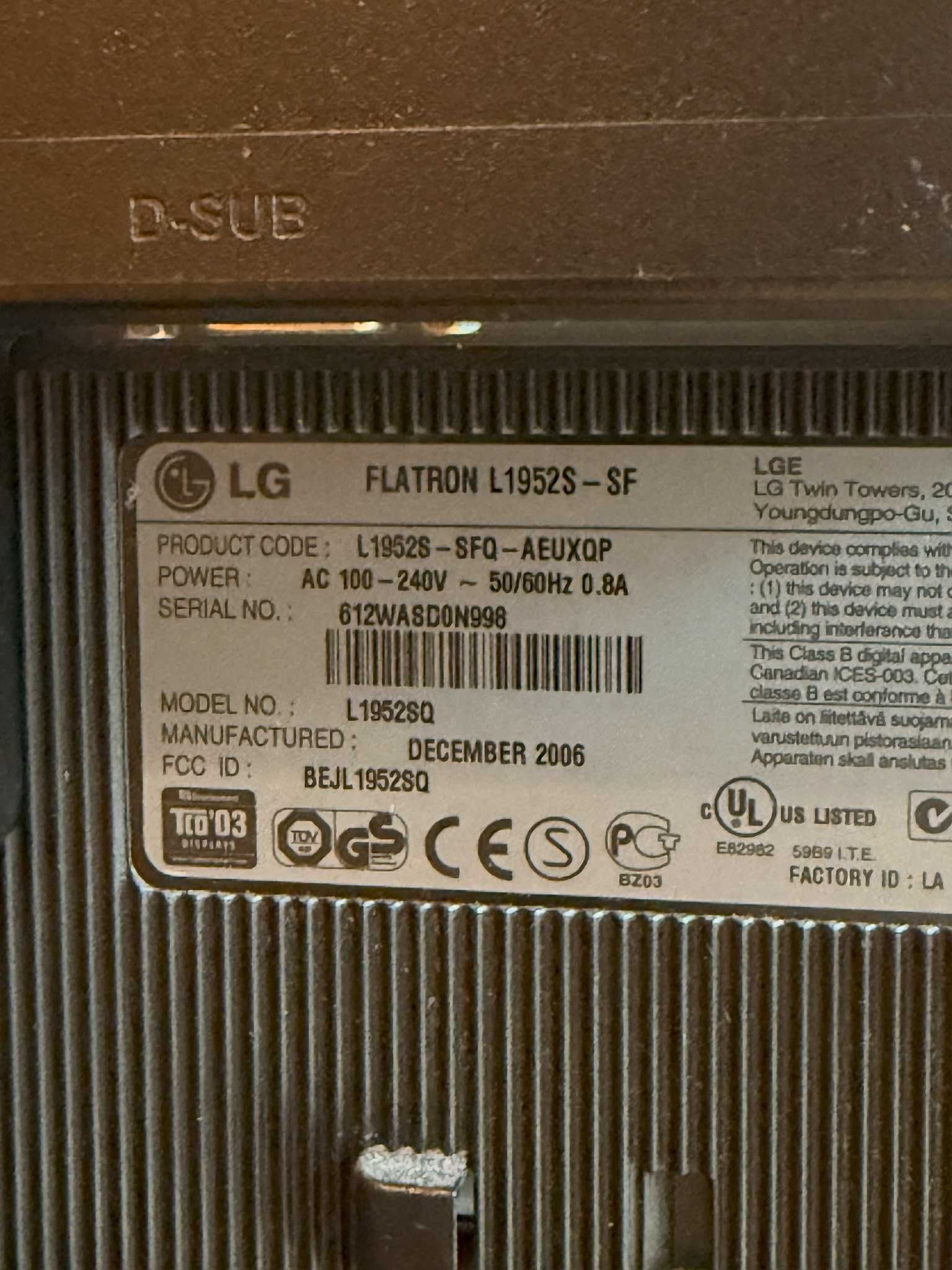 Monitor komputerowy 19" LG Flatron L1952S-SF