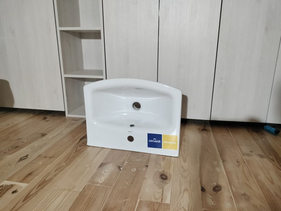 Umywalka Cersanit cersenia i WC kompakt Koło