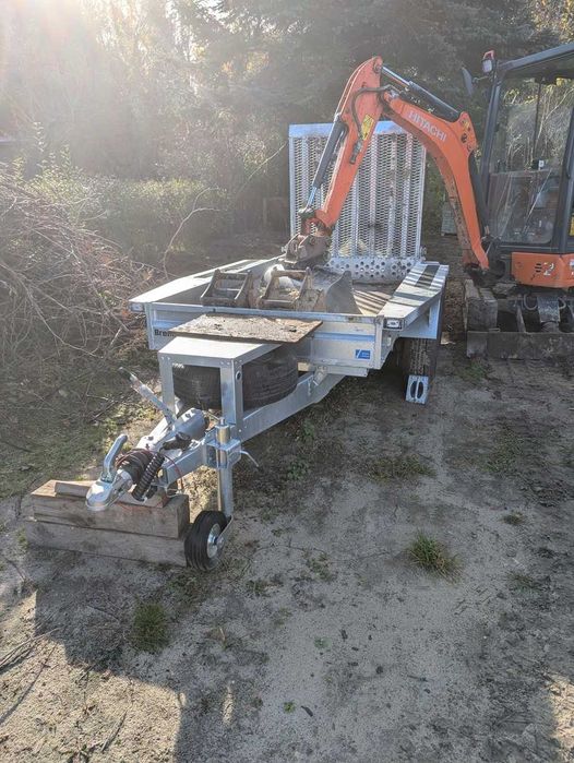 Hitachi ZX19, minikoparka 2tony, 2260 motogodzin, przyczepka