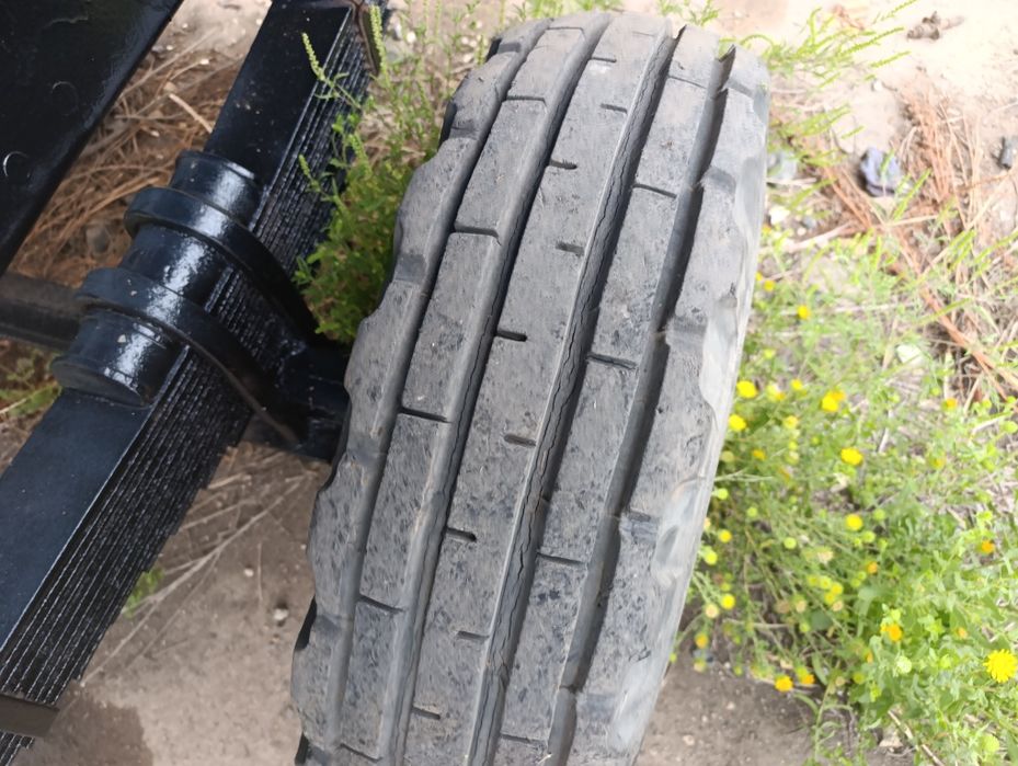 Продам причеп одноосний