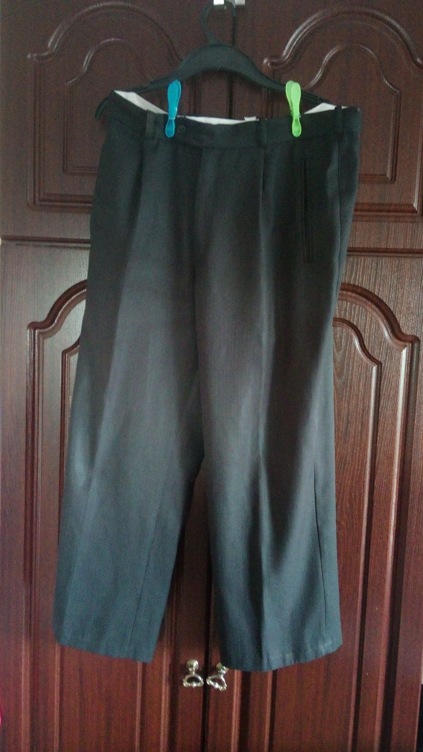 96. Spodnie męskie rozmiar XL
