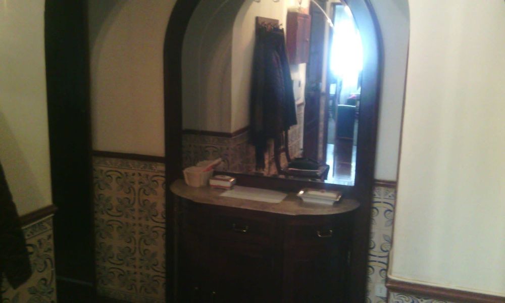 Mobilia de quarto, sala e hall entrada