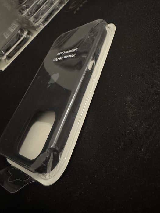 Etui iphone 16 pro nowe czarne