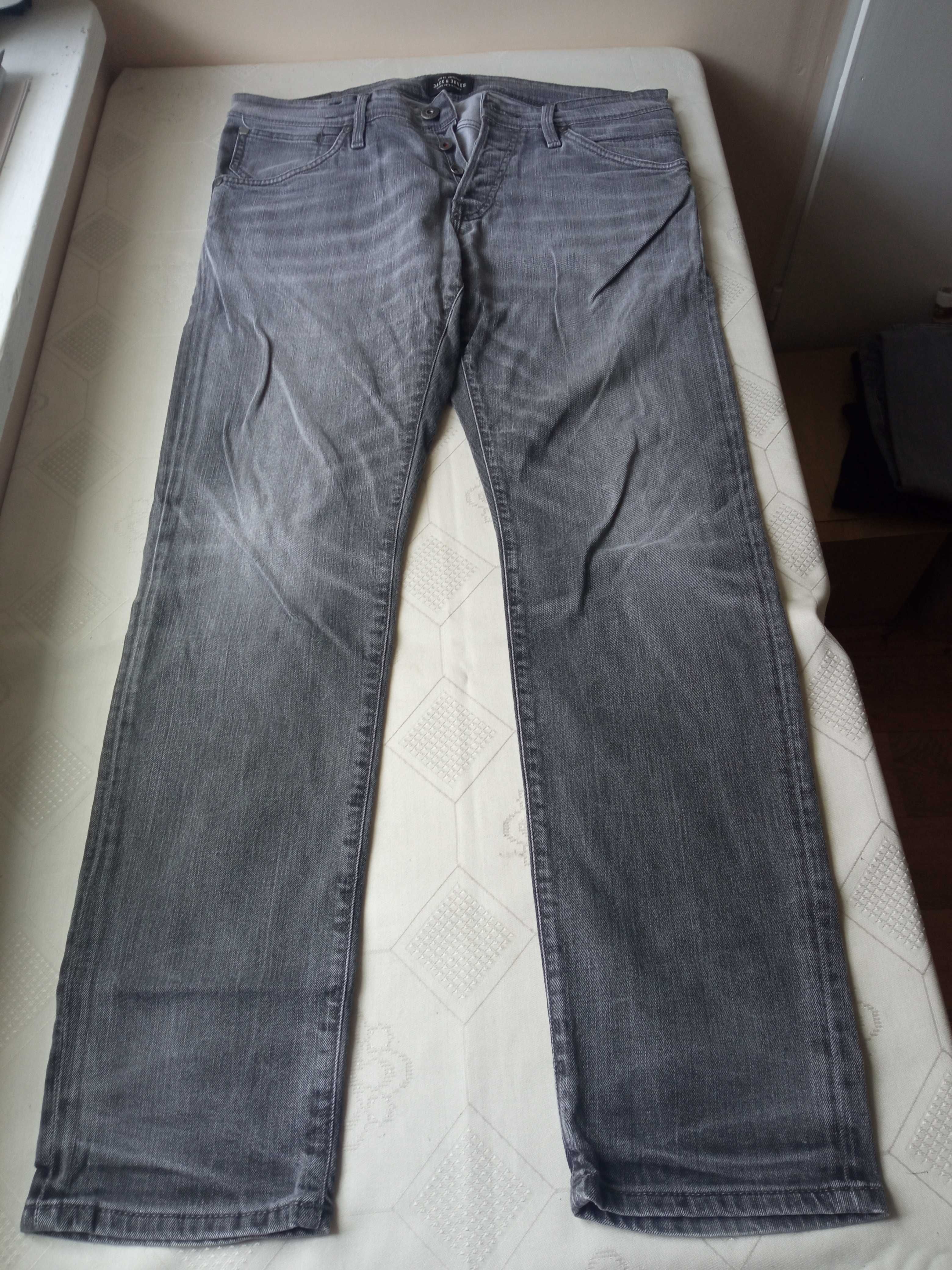 Jack & Jones męskie spodnie jeans r 34-32 pas 86-92cm