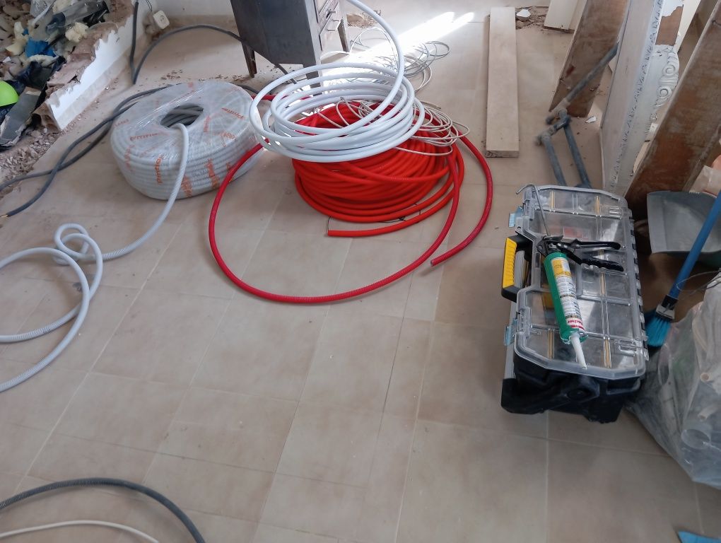 Serviços de Eletricidade e bombagem