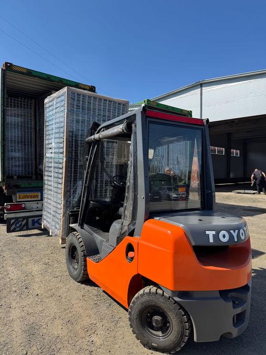 Навантажувач вилковий