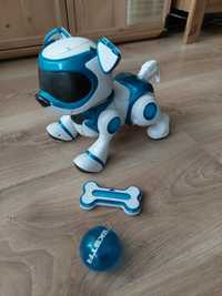 Teksta piesek interaktywny robot pies