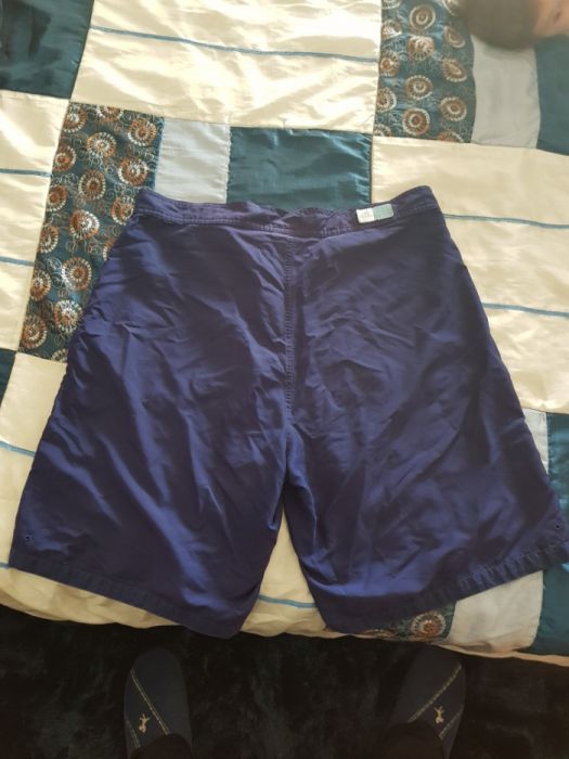 Calçoes adidas em excelente estado