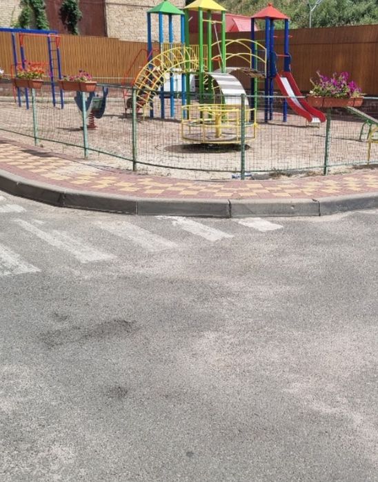 Продаж 1 км кварт ЖК Караваєві Дачі вул Польова 73 метро Шулявська КПІ