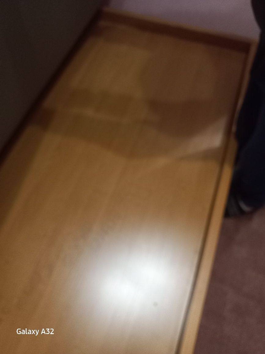 Продам кровать, сделана из мдф