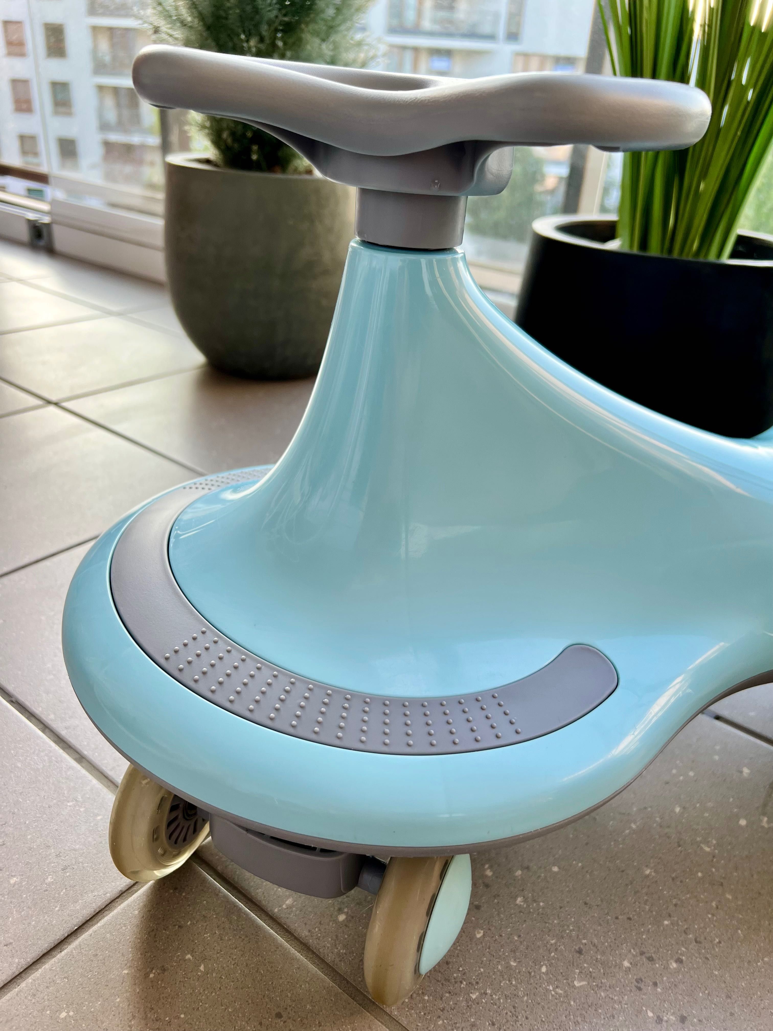 Jeździk grawitacyjny ROLLO Blue skiddou