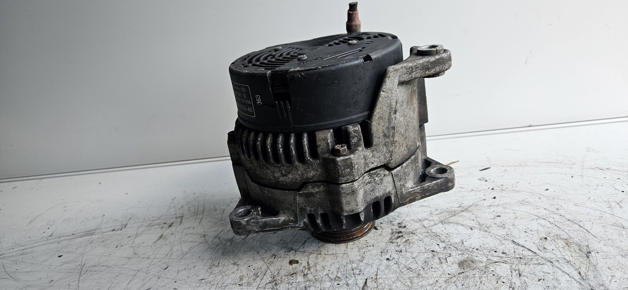 Ford Mondeo Escort Fiesta 1.8 2.0 Benzyna Alternator  90A