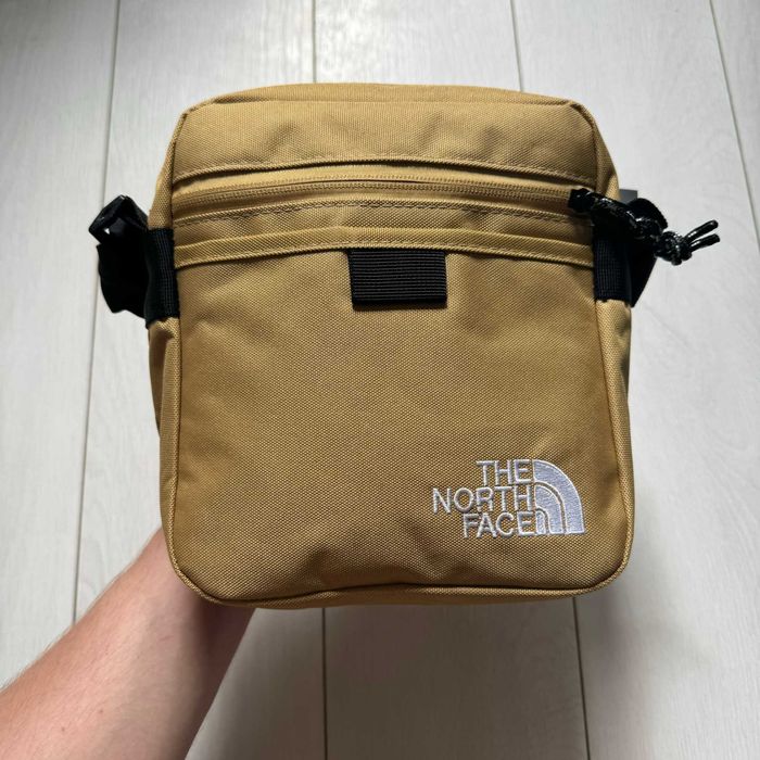 Сумка The North Face у 3-ох кольорах(Чорний, Бежевий, Білий).