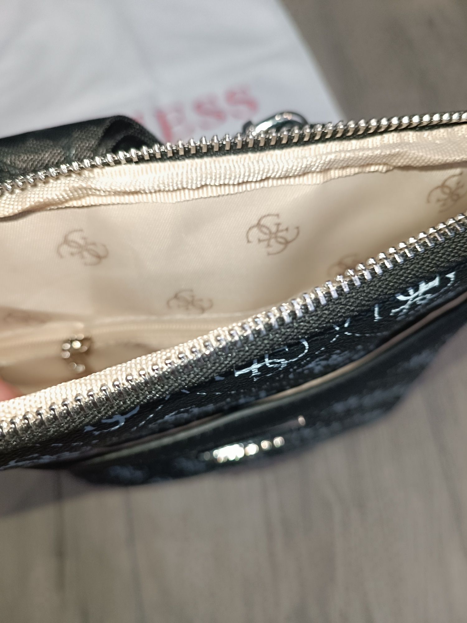 Сумка Guess Vezzola новая