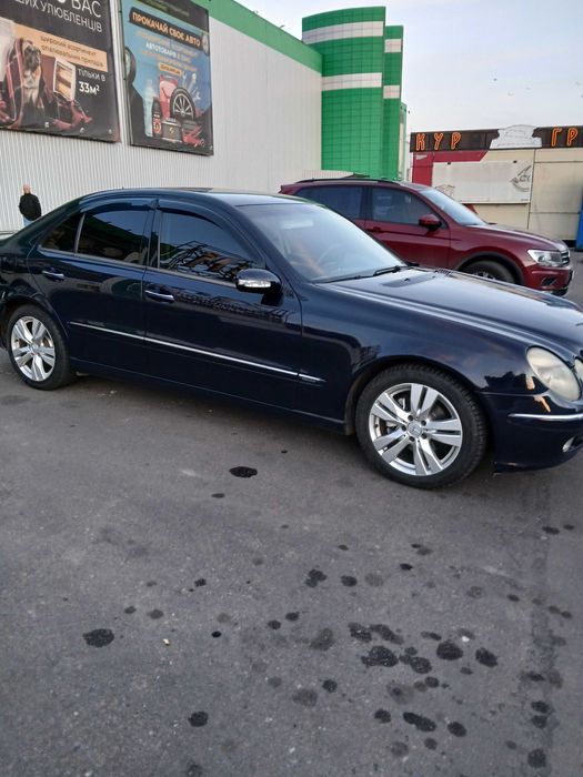 Mercedes-Benz E-Class w211