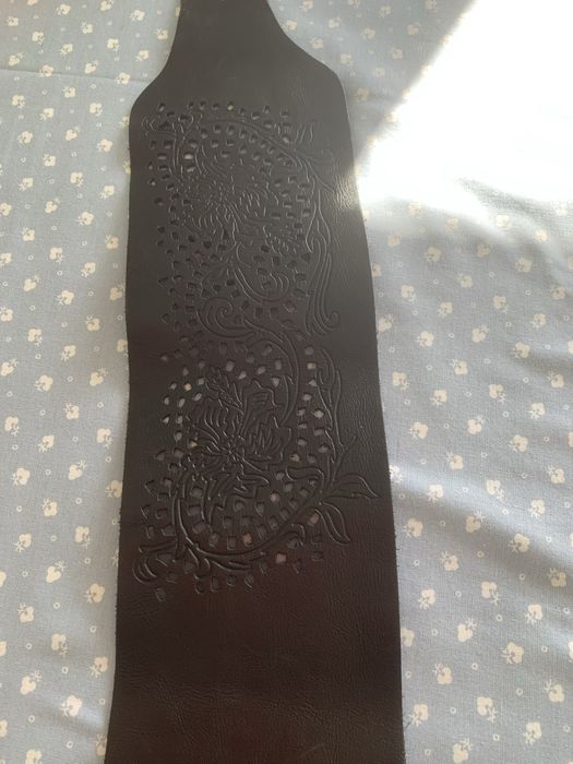 Cinto de senhora em pele