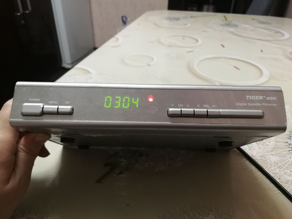 Тюнер Tiger 4050C Digital satellite receiver